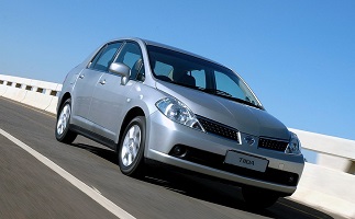nissan-tiida-1-2004-2011.jpg
