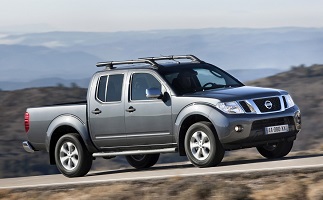 nissan-navara-1997-.jpg